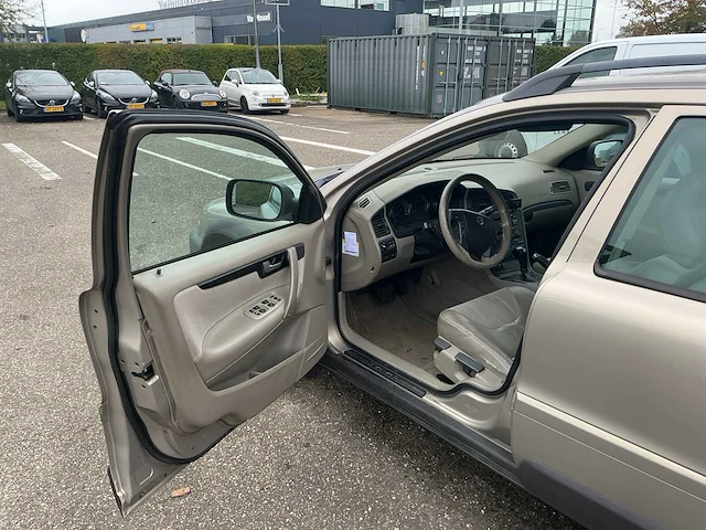 Volvo - xc70 - personenauto (97-nl-zf) - afbeelding 15 van  19