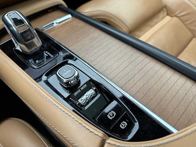 Volvo - xc90 - 2.0 t8 te awd inscription i - car - 2015 - afbeelding 19 van  40