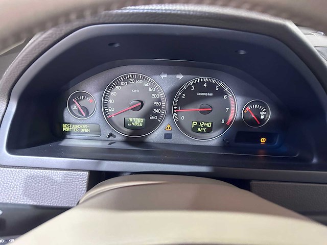Volvo - xc90 - 3.2 momentum automaat - 66-lxd-1 - afbeelding 3 van  23