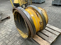 Volvo 23.5x25” wiellader velg - afbeelding 3 van  5