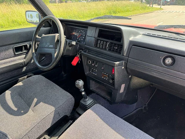 Volvo 240 2.0i polar geheel orginele stationwagen gx-sr-52 - afbeelding 14 van  17