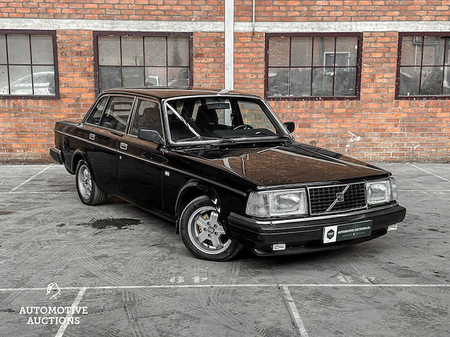 Volvo 240 2.3 gl grand luxe 84pk 1980, 12-xn-jt - afbeelding 2 van  52