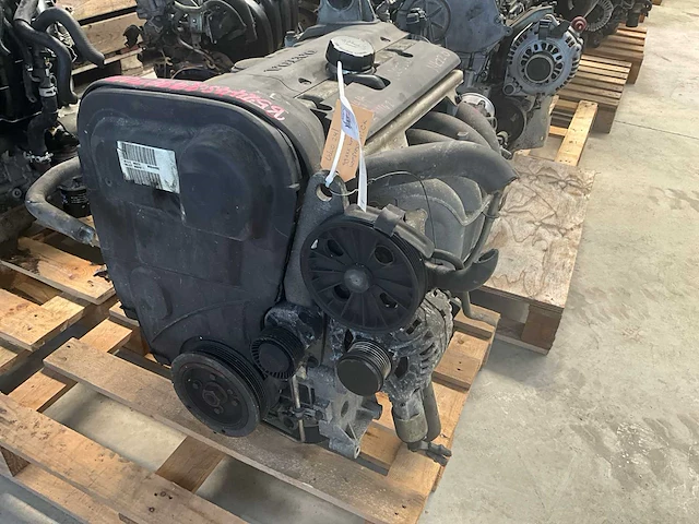 Volvo 2.4l b5244s automotor - afbeelding 4 van  5