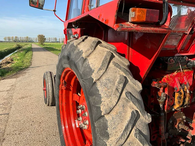 Volvo 650 oldtimer tractor - afbeelding 22 van  26