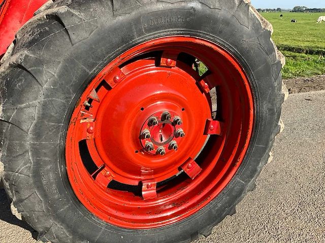 Volvo 650 oldtimer tractor - afbeelding 24 van  26