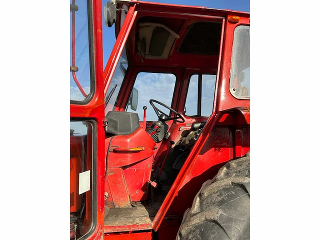 Volvo 650 oldtimer tractor - afbeelding 25 van  26