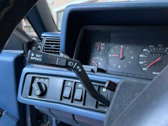 Volvo 780 2.8 coupé bertone 167pk 1987, 70-tt-pp - afbeelding 14 van  37