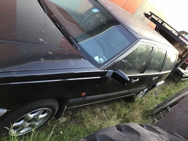 Volvo 850 personenauto - afbeelding 1 van  16
