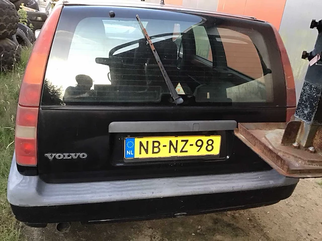 Volvo 850 personenauto - afbeelding 10 van  16