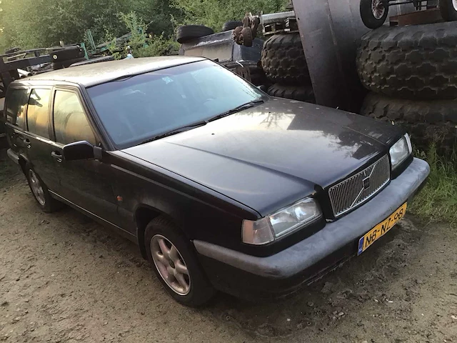 Volvo 850 personenauto - afbeelding 12 van  16