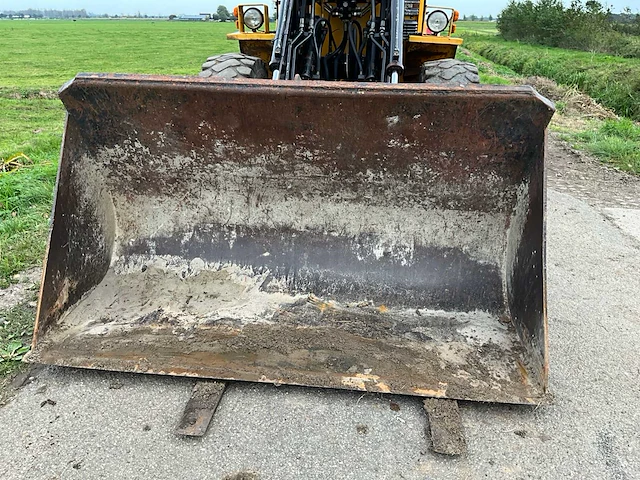 Volvo bm 4200 shovel - afbeelding 17 van  37