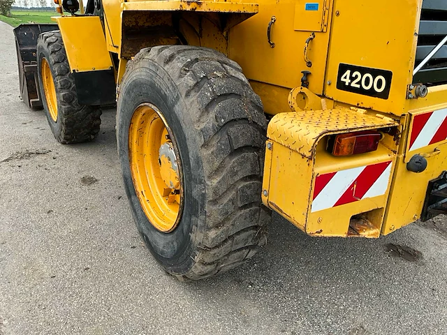 Volvo bm 4200 shovel - afbeelding 33 van  37