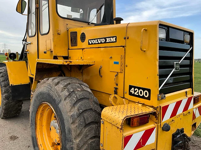 Volvo bm 4200 shovel - afbeelding 34 van  37