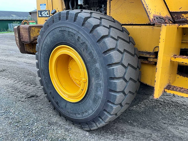 Volvo bm l120 shovel - afbeelding 37 van  38