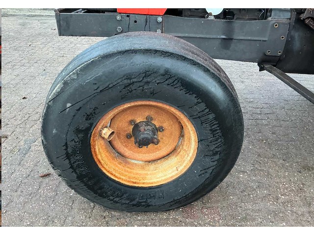 Volvo bm valmet 405 tweewielaangedreven landbouwtractor - afbeelding 2 van  20