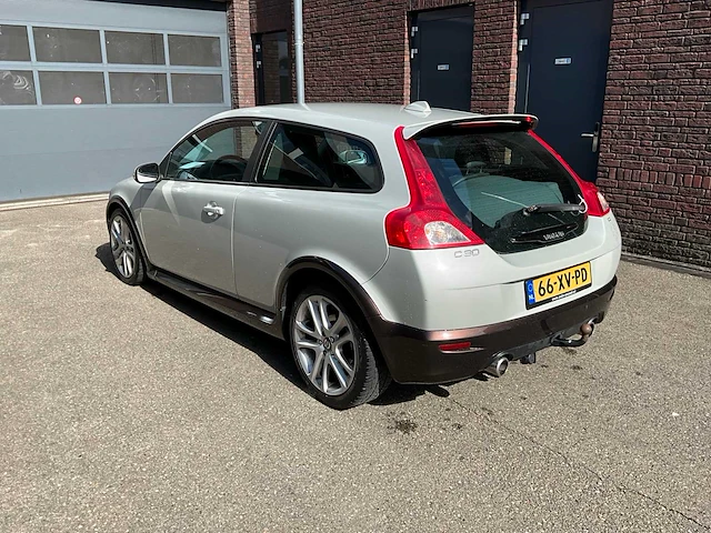 Volvo c 30 2.4 summum - personenauto - afbeelding 10 van  13