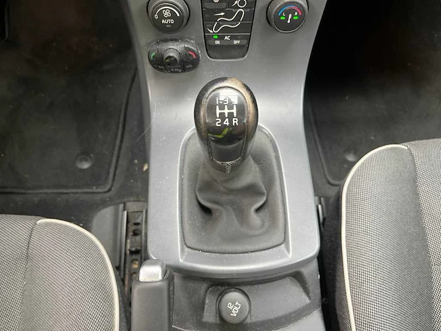 Volvo c30 1.8 kinetic, 68-xd-tx - afbeelding 2 van  19