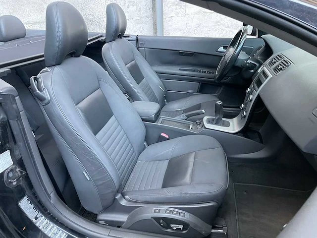 Volvo c70 cabriolet 2.4 l5 144pk 2006 youngtimer - afbeelding 38 van  42