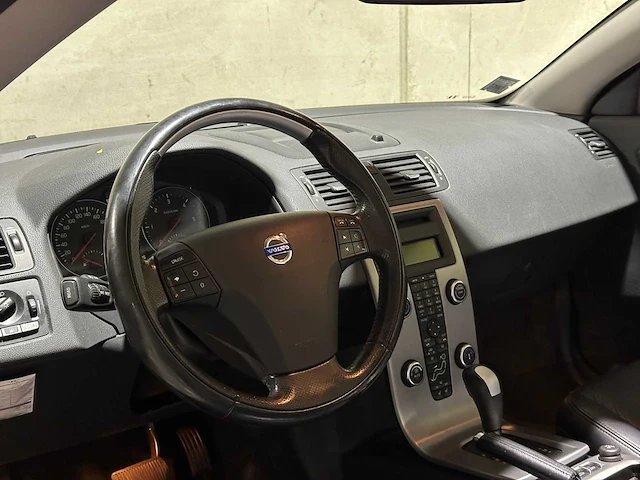 Volvo c70 convertible 2.0d summum 136pk 2010, jv-433-g - afbeelding 11 van  39