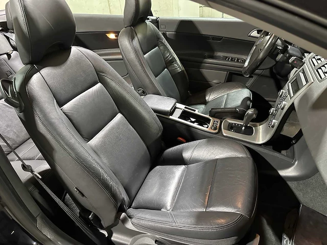 Volvo c70 convertible 2.0d summum 136pk 2010, jv-433-g - afbeelding 26 van  39
