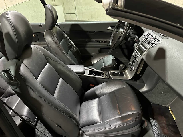Volvo c70 convertible 2.0d summum 136pk 2010, jv-433-g - afbeelding 27 van  39