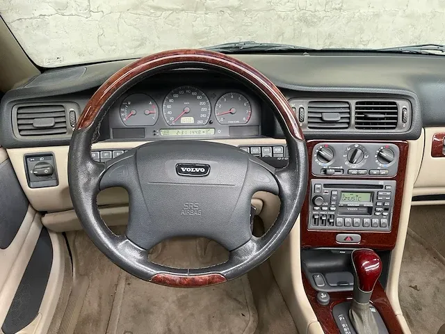 Volvo c70 convertible 2.3 t5 luxury 239pk 2000, 51-rj-bz - afbeelding 24 van  53