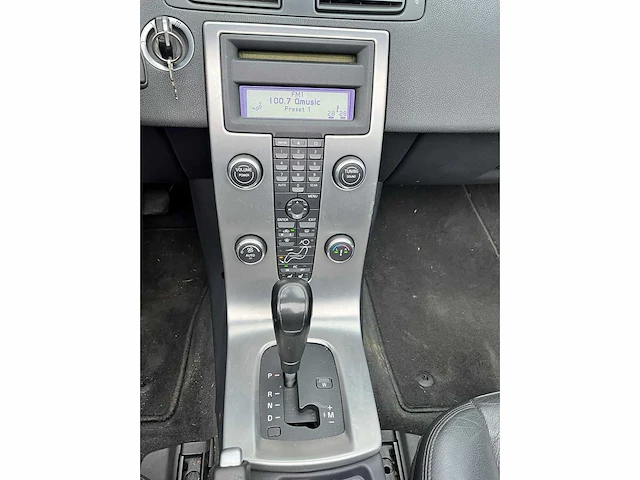Volvo c70 convertible 2.4 d5 summum, automaat, 93-xb-fs - afbeelding 6 van  15