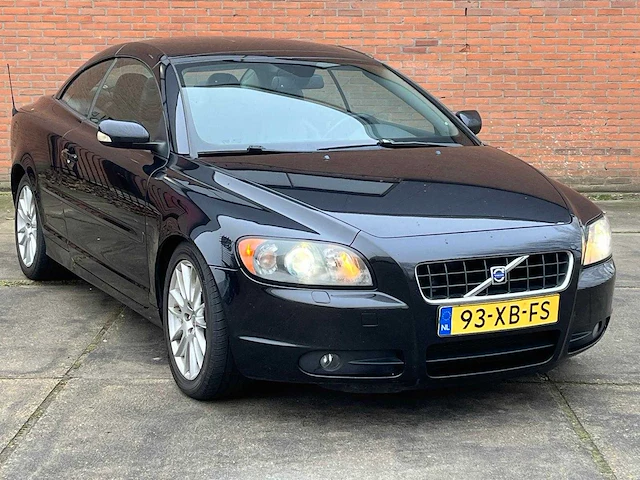 Volvo c70 convertible 2.4 d5 summum, automaat, 93-xb-fs - afbeelding 9 van  15