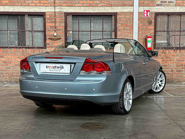 Volvo c70 convertible 2.4 summum 140pk 2006, hvr-58-h - afbeelding 2 van  37