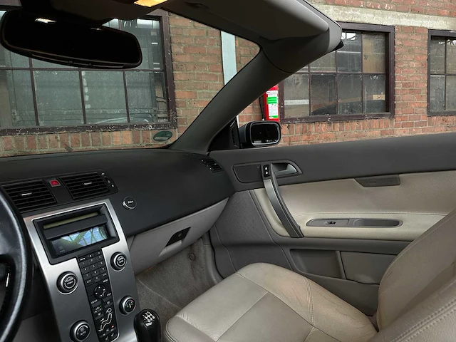 Volvo c70 convertible 2.4 summum 140pk 2006, hvr-58-h - afbeelding 10 van  37