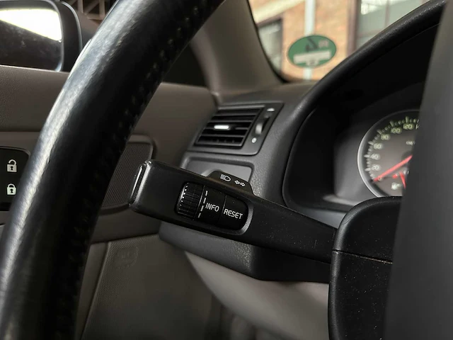 Volvo c70 convertible 2.4 summum 140pk 2006, hvr-58-h - afbeelding 15 van  37