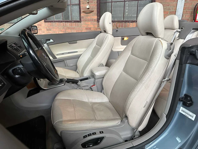 Volvo c70 convertible 2.4 summum 140pk 2006, hvr-58-h - afbeelding 26 van  37