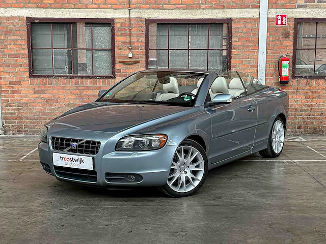Volvo c70 convertible 2.4 summum 140pk 2006, hvr-58-h - afbeelding 32 van  37