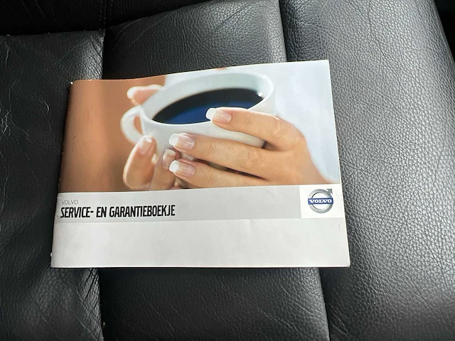 Volvo c70 convertible 2.5 t5 summum 2007 | 85-tr-tx - afbeelding 24 van  30