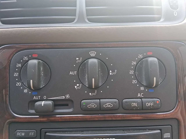Volvo c70 coupé 2.3 t-5 comfort-line 1998 | tv-bl-86 - afbeelding 16 van  33