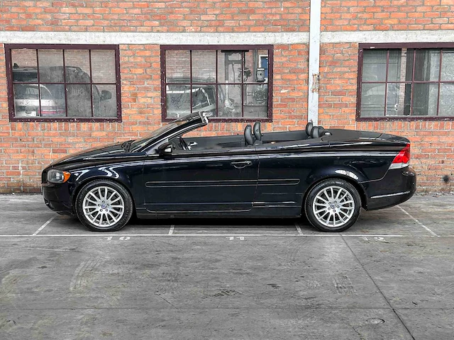 Volvo c70 generation 2 2.4 170pk 2007 cabriolet youngtimer - afbeelding 18 van  40