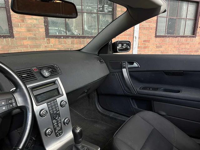 Volvo c70 generation 2 2.4 170pk 2007 cabriolet youngtimer - afbeelding 21 van  40