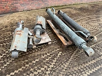 Volvo cilinder graafmachine (4x) - afbeelding 1 van  14