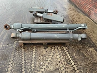 Volvo cilinder graafmachine (4x) - afbeelding 11 van  14