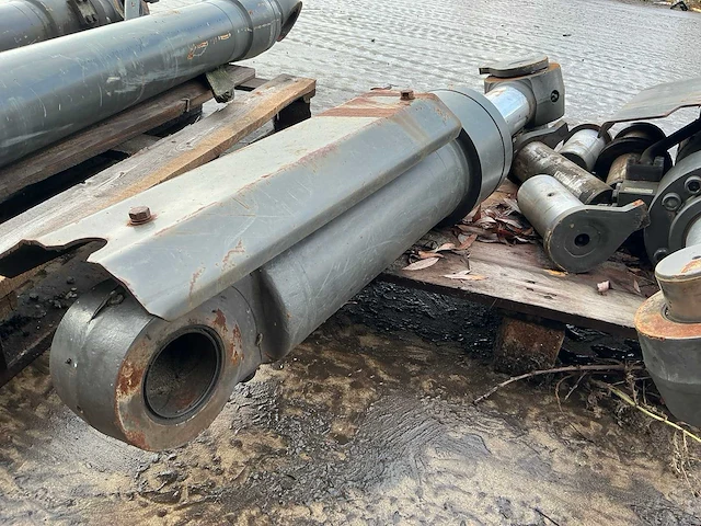 Volvo cilinder graafmachine (4x) - afbeelding 14 van  14