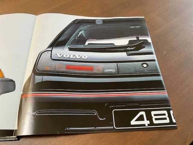 Volvo documentatie en decoratie - afbeelding 18 van  25