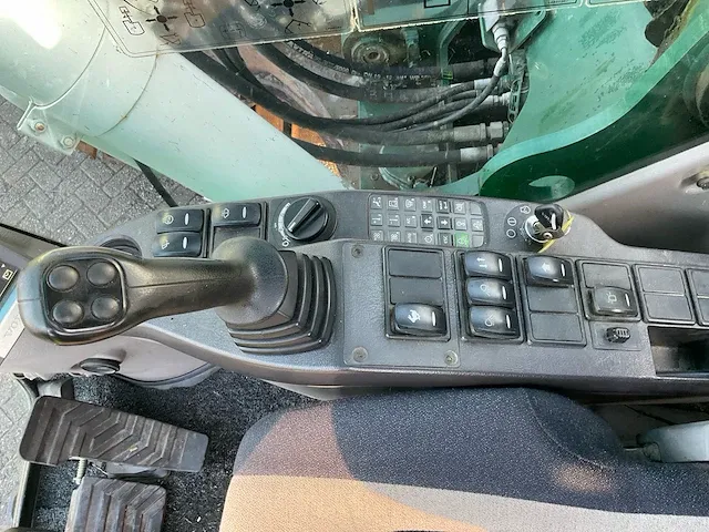 Volvo ec240clr rupsgraafmachine - afbeelding 36 van  47