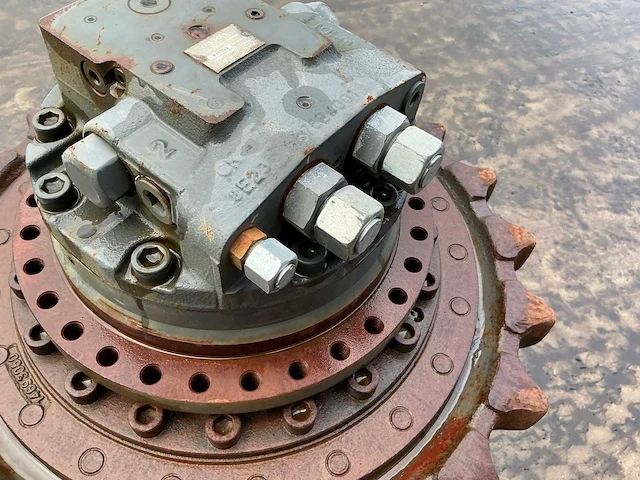 Volvo em140-74/141-1 2x rupsmotor - afbeelding 9 van  18