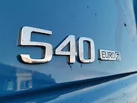 Volvo fh 540 vrachtwagen met kraan - afbeelding 7 van  15