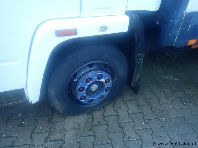 Volvo fl 611 vrachtwagen/paardenwagen bj 1988 - afbeelding 6 van  9