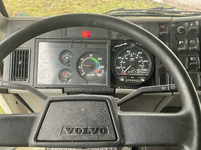 Volvo fl6 camper met werkplaats - afbeelding 31 van  43