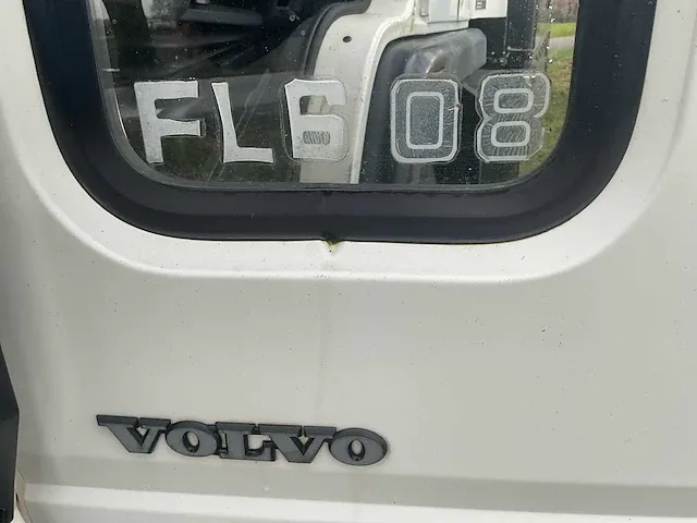 Volvo fl6 camper met werkplaats - afbeelding 37 van  43