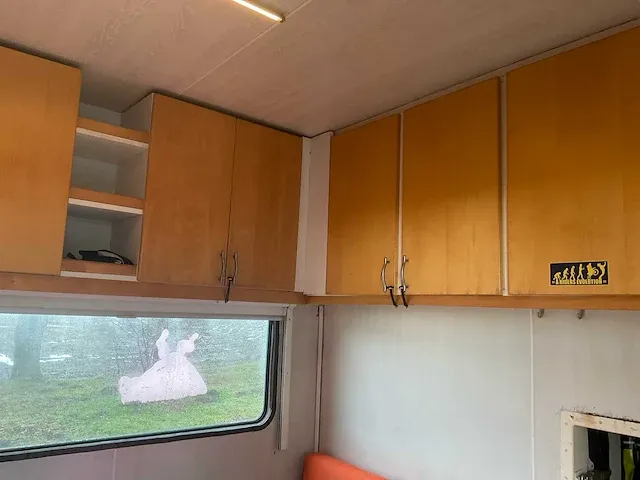 Volvo fl6 camper met werkplaats - afbeelding 42 van  43