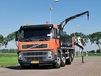 Volvo fm 13.400 vrachtwagen met kraan - afbeelding 1 van  14