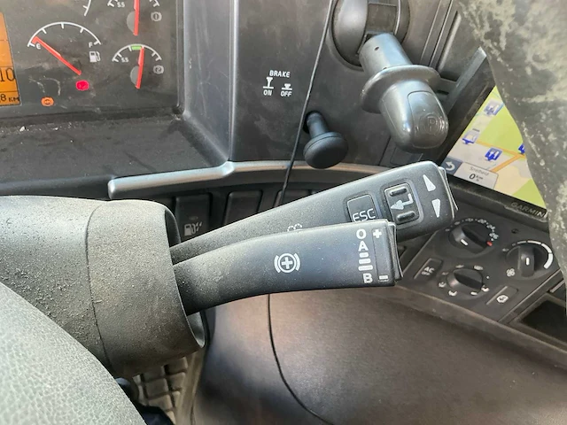 Volvo fm9 6x2r fal8.0 radt-a8 med vrachtwagen - afbeelding 37 van  50